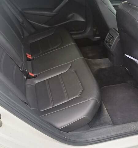 Белый Фольксваген Пассат, объемом двигателя 1.97 л и пробегом 250 тыс. км за 11900 $, фото 19 на Automoto.ua