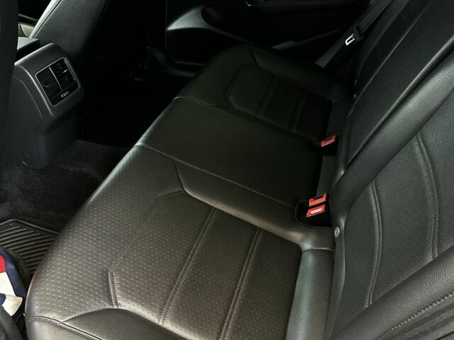 Белый Фольксваген Пассат, объемом двигателя 2 л и пробегом 239 тыс. км за 12300 $, фото 14 на Automoto.ua