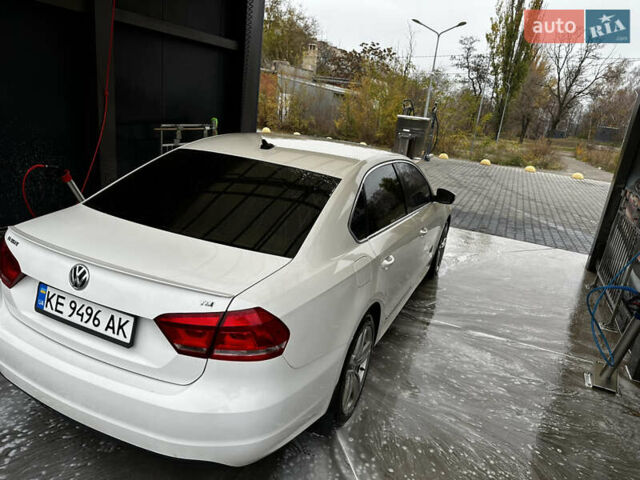 Білий Фольксваген Пассат, об'ємом двигуна 1.97 л та пробігом 239 тис. км за 12300 $, фото 11 на Automoto.ua