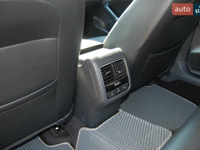 Белый Фольксваген Пассат, объемом двигателя 1.8 л и пробегом 123 тыс. км за 16000 $, фото 63 на Automoto.ua