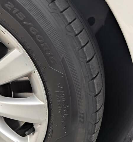 Белый Фольксваген Пассат, объемом двигателя 1.8 л и пробегом 182 тыс. км за 11350 $, фото 26 на Automoto.ua