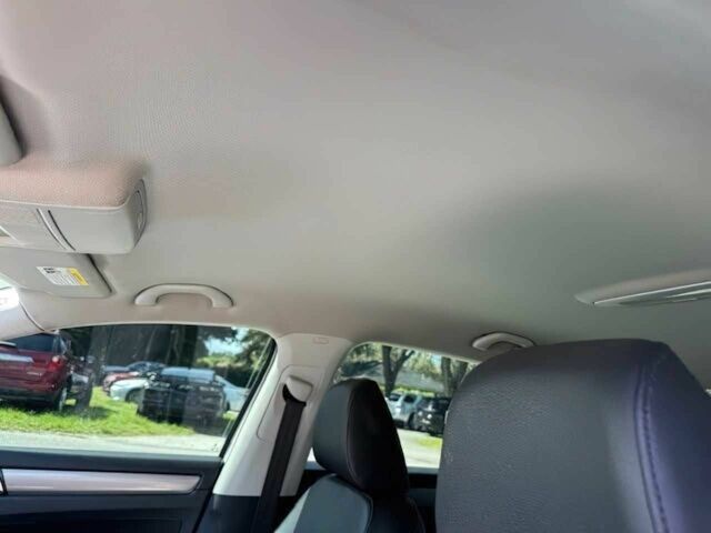 Белый Фольксваген Пассат, объемом двигателя 1.8 л и пробегом 75 тыс. км за 2400 $, фото 9 на Automoto.ua