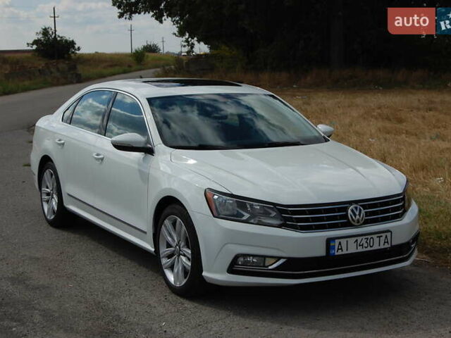 Белый Фольксваген Пассат, объемом двигателя 1.8 л и пробегом 123 тыс. км за 16000 $, фото 3 на Automoto.ua