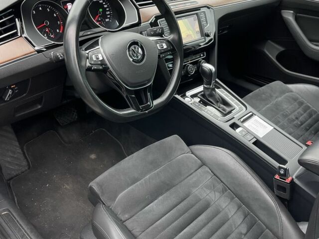 Білий Фольксваген Пассат, об'ємом двигуна 1.8 л та пробігом 126 тис. км за 16900 $, фото 7 на Automoto.ua