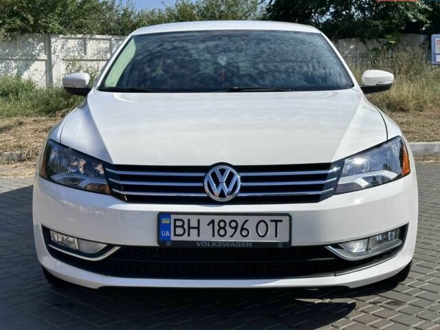 Белый Фольксваген Пассат, объемом двигателя 1.8 л и пробегом 169 тыс. км за 10700 $, фото 2 на Automoto.ua