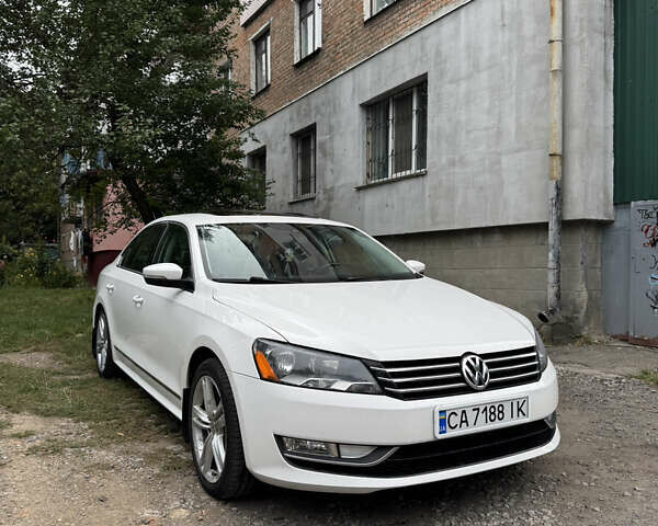 Білий Фольксваген Пассат, об'ємом двигуна 1.8 л та пробігом 198 тис. км за 12300 $, фото 1 на Automoto.ua