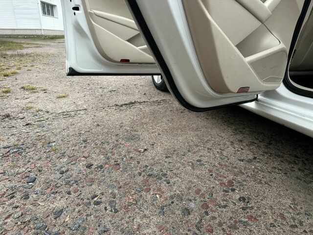 Белый Фольксваген Пассат, объемом двигателя 1.8 л и пробегом 210 тыс. км за 7500 $, фото 7 на Automoto.ua