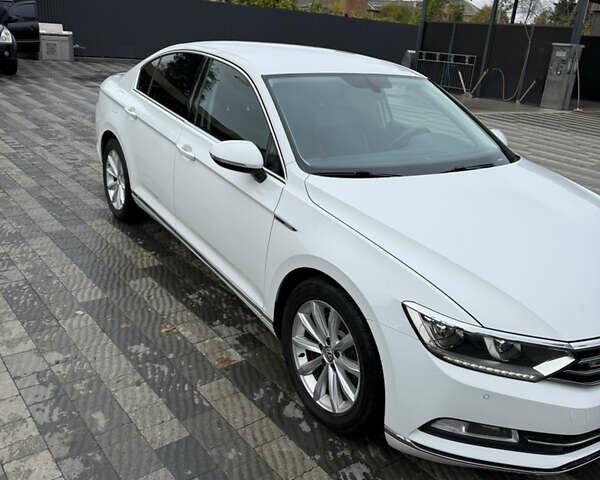 Белый Фольксваген Пассат, объемом двигателя 1.97 л и пробегом 219 тыс. км за 19300 $, фото 20 на Automoto.ua