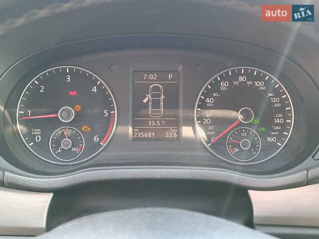 Белый Фольксваген Пассат, объемом двигателя 2 л и пробегом 232 тыс. км за 10990 $, фото 21 на Automoto.ua