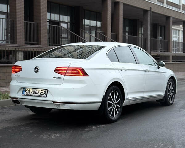 Белый Фольксваген Пассат, объемом двигателя 1.8 л и пробегом 130 тыс. км за 16900 $, фото 12 на Automoto.ua