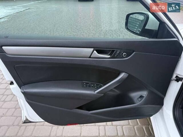 Білий Фольксваген Пассат, об'ємом двигуна 1.8 л та пробігом 282 тис. км за 9800 $, фото 29 на Automoto.ua