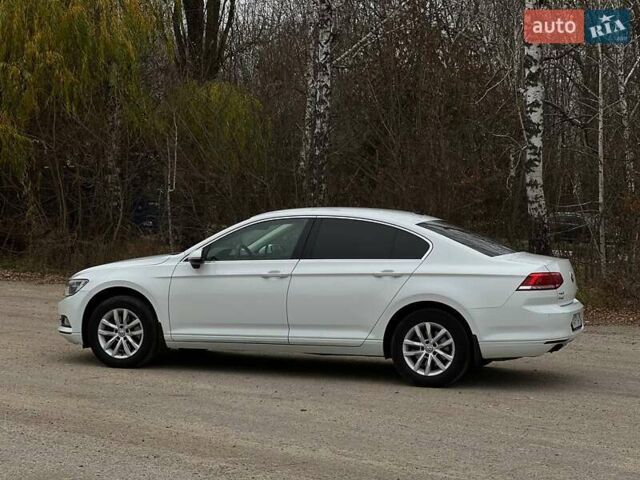 Білий Фольксваген Пассат, об'ємом двигуна 1.8 л та пробігом 147 тис. км за 12700 $, фото 4 на Automoto.ua