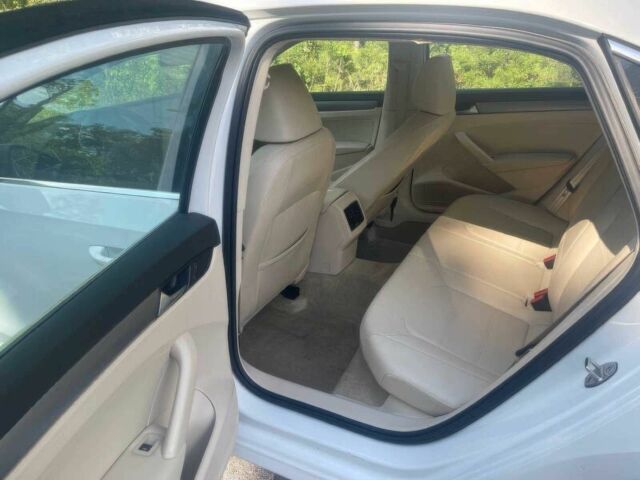 Білий Фольксваген Пассат, об'ємом двигуна 1.8 л та пробігом 80 тис. км за 4500 $, фото 13 на Automoto.ua