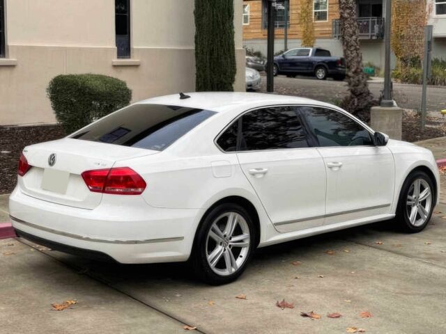 Білий Фольксваген Пассат, об'ємом двигуна 1.8 л та пробігом 76 тис. км за 11500 $, фото 4 на Automoto.ua