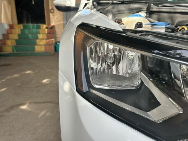 Білий Фольксваген Пассат, об'ємом двигуна 1.8 л та пробігом 165 тис. км за 12800 $, фото 21 на Automoto.ua