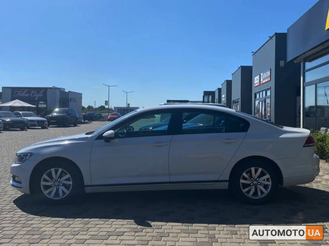 Білий Фольксваген Пассат, об'ємом двигуна 1.6 л та пробігом 233 тис. км за 14990 $, фото 4 на Automoto.ua