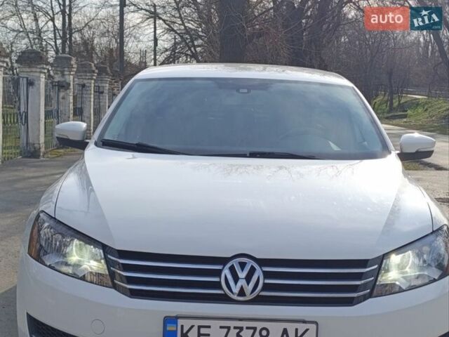 Белый Фольксваген Пассат, объемом двигателя 1.8 л и пробегом 198 тыс. км за 11800 $, фото 13 на Automoto.ua
