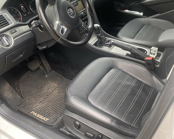 Белый Фольксваген Пассат, объемом двигателя 1.8 л и пробегом 178 тыс. км за 9800 $, фото 4 на Automoto.ua