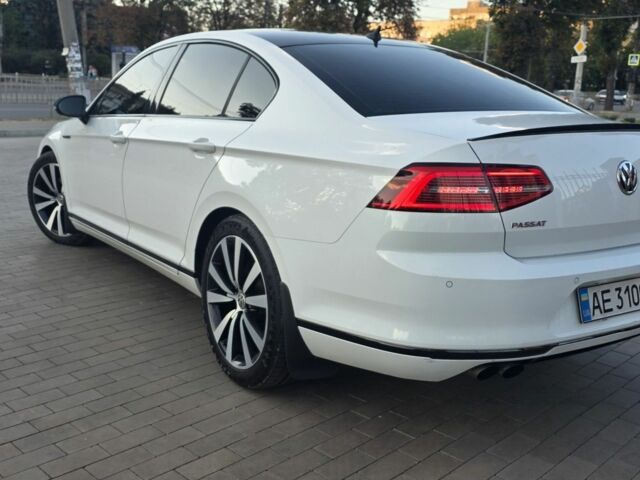 Білий Фольксваген Пассат, об'ємом двигуна 2 л та пробігом 232 тис. км за 19500 $, фото 22 на Automoto.ua
