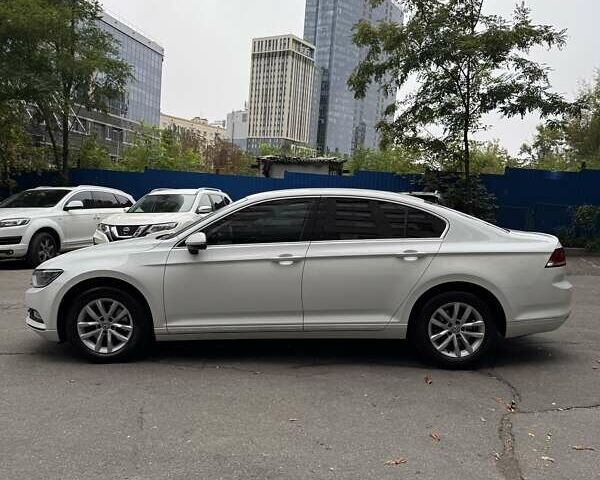 Белый Фольксваген Пассат, объемом двигателя 1.8 л и пробегом 142 тыс. км за 16690 $, фото 10 на Automoto.ua