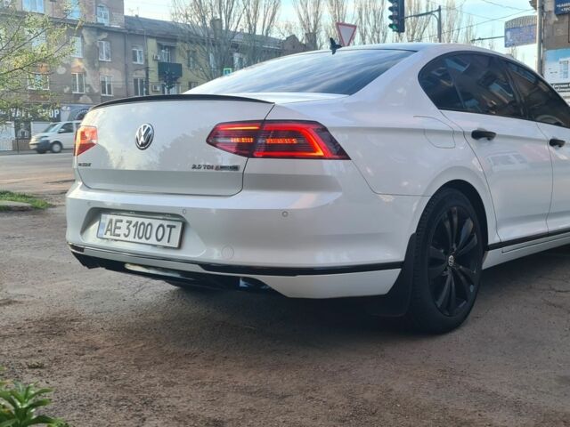 Білий Фольксваген Пассат, об'ємом двигуна 2 л та пробігом 232 тис. км за 19500 $, фото 13 на Automoto.ua