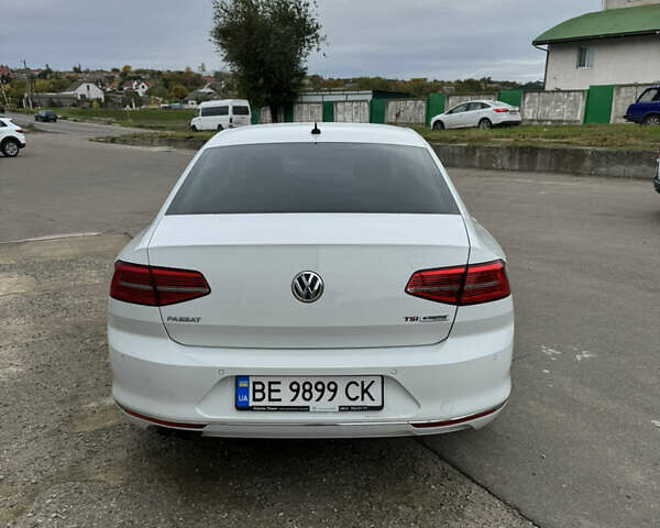 Белый Фольксваген Пассат, объемом двигателя 1.8 л и пробегом 190 тыс. км за 16500 $, фото 4 на Automoto.ua