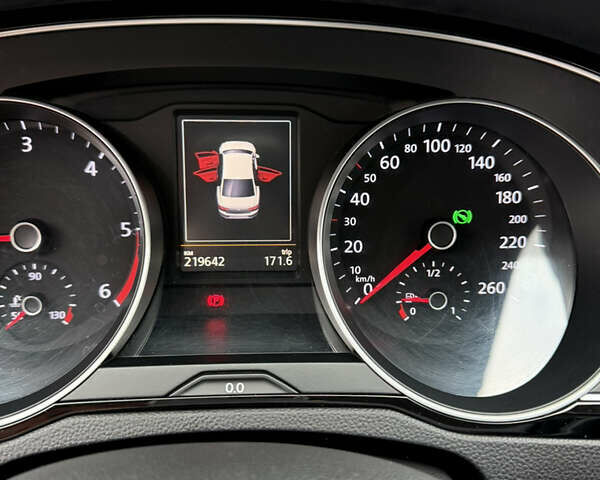 Белый Фольксваген Пассат, объемом двигателя 1.97 л и пробегом 219 тыс. км за 19300 $, фото 12 на Automoto.ua