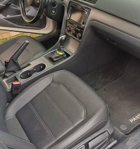 Белый Фольксваген Пассат, объемом двигателя 1.97 л и пробегом 250 тыс. км за 11900 $, фото 15 на Automoto.ua