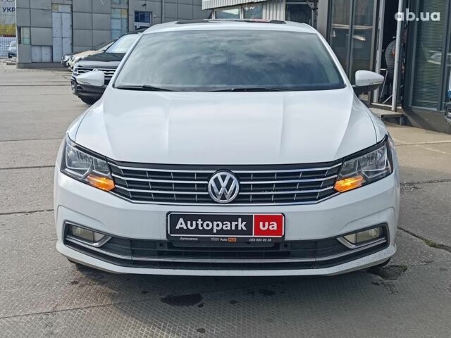 Белый Фольксваген Пассат, объемом двигателя 1.8 л и пробегом 134 тыс. км за 12490 $, фото 2 на Automoto.ua