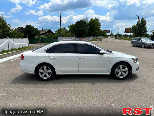 Белый Фольксваген Пассат, объемом двигателя 1.8 л и пробегом 94 тыс. км за 13000 $, фото 4 на Automoto.ua