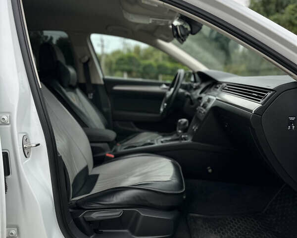 Білий Фольксваген Пассат, об'ємом двигуна 1.4 л та пробігом 145 тис. км за 14500 $, фото 20 на Automoto.ua