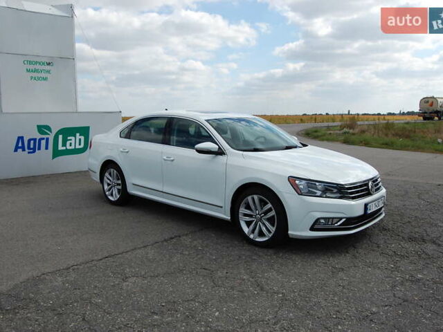 Белый Фольксваген Пассат, объемом двигателя 1.8 л и пробегом 123 тыс. км за 16000 $, фото 26 на Automoto.ua