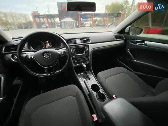 Белый Фольксваген Пассат, объемом двигателя 1.8 л и пробегом 152 тыс. км за 13200 $, фото 17 на Automoto.ua