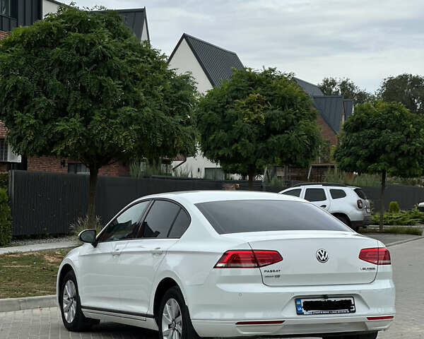 Білий Фольксваген Пассат, об'ємом двигуна 1.4 л та пробігом 145 тис. км за 14500 $, фото 10 на Automoto.ua