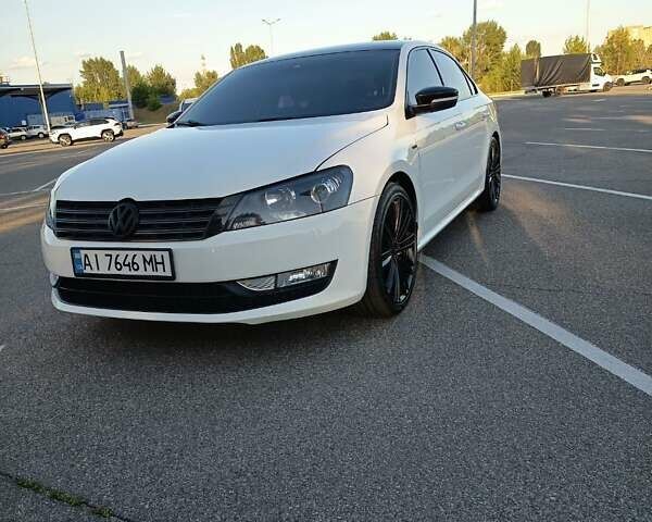 Белый Фольксваген Пассат, объемом двигателя 1.8 л и пробегом 226 тыс. км за 13500 $, фото 3 на Automoto.ua