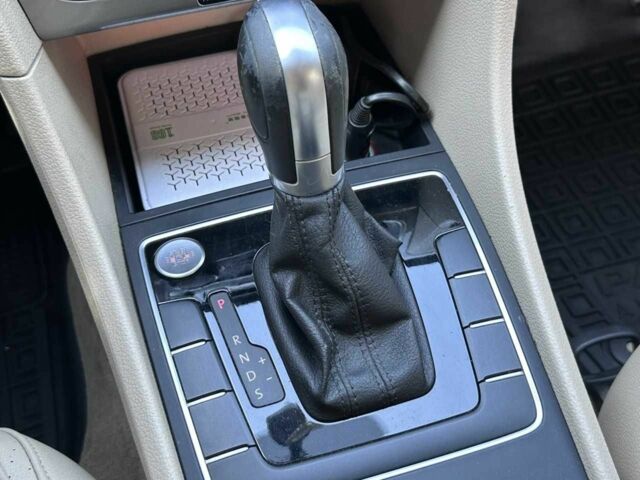 Белый Фольксваген Пассат, объемом двигателя 1.8 л и пробегом 169 тыс. км за 10700 $, фото 15 на Automoto.ua