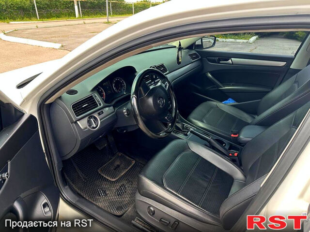 Белый Фольксваген Пассат, объемом двигателя 1.8 л и пробегом 94 тыс. км за 13000 $, фото 7 на Automoto.ua