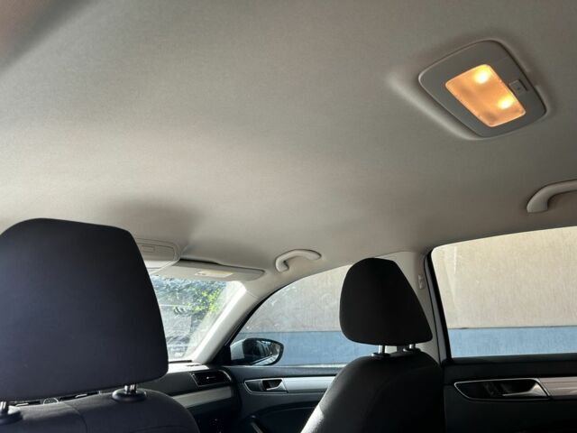 Білий Фольксваген Пассат, об'ємом двигуна 1.8 л та пробігом 165 тис. км за 12800 $, фото 7 на Automoto.ua