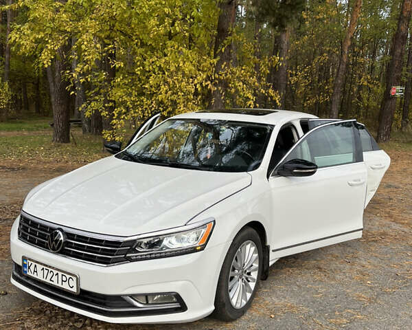 Фольксваген Пассат 2016 в Киеве на Automoto.ua Белый Фольксваген Пассат, объемом двигателя 1.8 л и пробегом 160 тыс. км за 11000 $, фото 10 на Automoto.ua