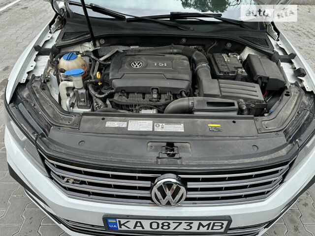 Белый Фольксваген Пассат, объемом двигателя 1.8 л и пробегом 216 тыс. км за 12699 $, фото 7 на Automoto.ua