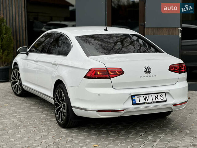 Білий Фольксваген Пассат, об'ємом двигуна 1.4 л та пробігом 248 тис. км за 14500 $, фото 5 на Automoto.ua