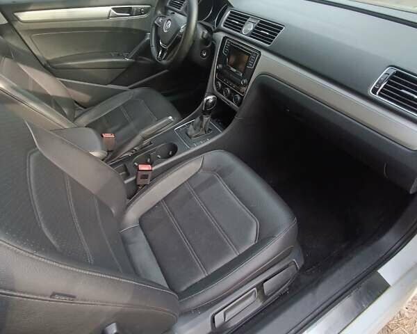 Белый Фольксваген Пассат, объемом двигателя 1.78 л и пробегом 175 тыс. км за 11800 $, фото 12 на Automoto.ua