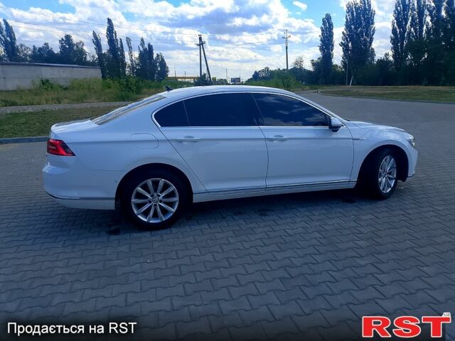 Белый Фольксваген Пассат, объемом двигателя 2 л и пробегом 301 тыс. км за 18500 $, фото 8 на Automoto.ua