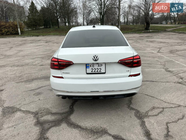 Белый Фольксваген Пассат, объемом двигателя 1.8 л и пробегом 193 тыс. км за 11500 $, фото 13 на Automoto.ua