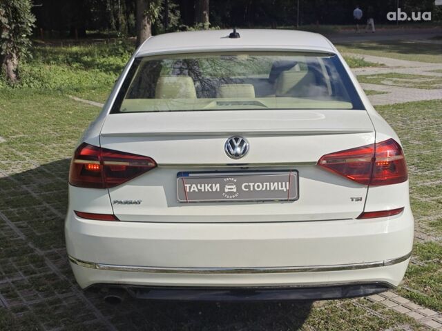 Белый Фольксваген Пассат, объемом двигателя 1.8 л и пробегом 80 тыс. км за 12000 $, фото 5 на Automoto.ua