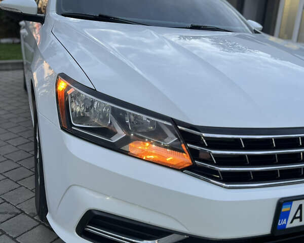 Белый Фольксваген Пассат, объемом двигателя 1.8 л и пробегом 137 тыс. км за 11900 $, фото 14 на Automoto.ua