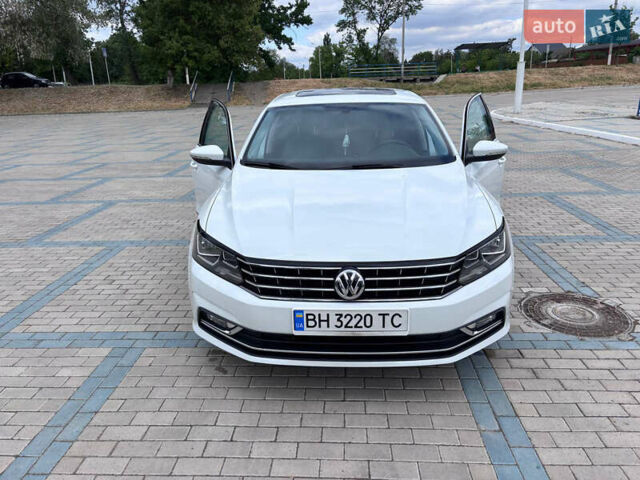 Белый Фольксваген Пассат, объемом двигателя 1.8 л и пробегом 79 тыс. км за 14900 $, фото 6 на Automoto.ua