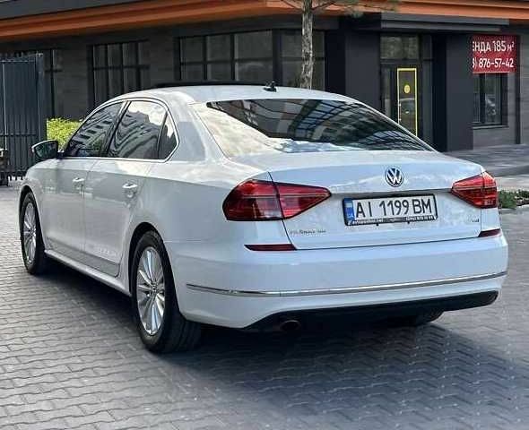 Білий Фольксваген Пассат, об'ємом двигуна 1.8 л та пробігом 110 тис. км за 8000 $, фото 5 на Automoto.ua