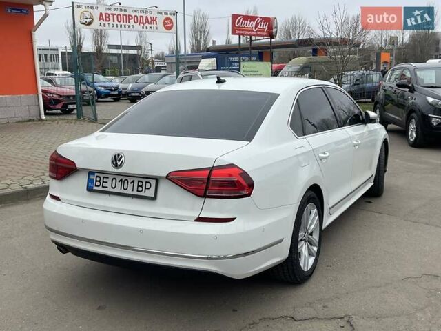 Белый Фольксваген Пассат, объемом двигателя 1.8 л и пробегом 218 тыс. км за 13500 $, фото 4 на Automoto.ua