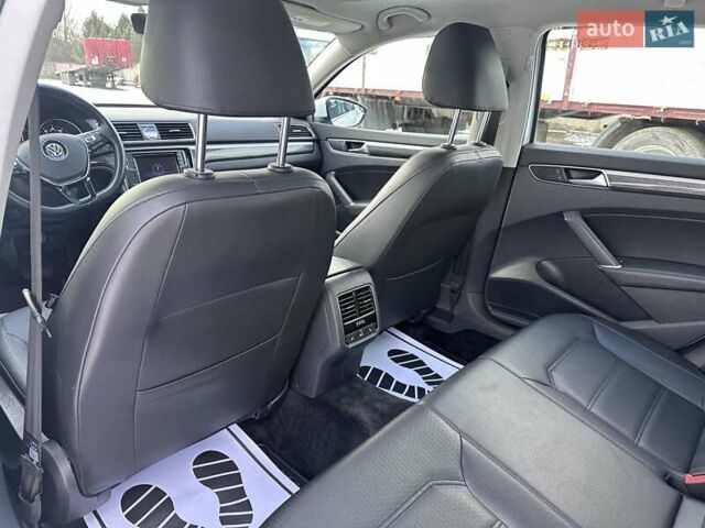 Белый Фольксваген Пассат, объемом двигателя 1.8 л и пробегом 155 тыс. км за 11900 $, фото 12 на Automoto.ua